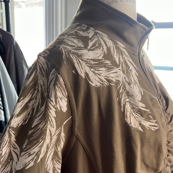 NEW Susan Graver zip up - brown, rhinestones, pockets, feathers, NWT - Picture 9 of 11